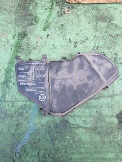 Крышка блока предохранителей VW Touareg Cayenne