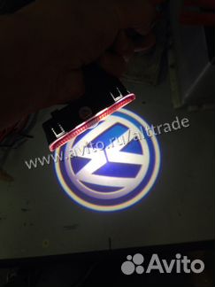 Подсветка двери с логотипом VW