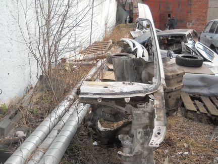 Volkswagen Caddy 2003-2010г.Четвердь Левая