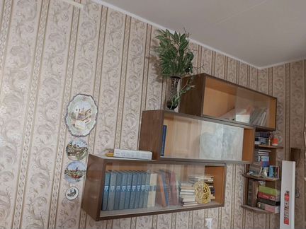 Полка настенная