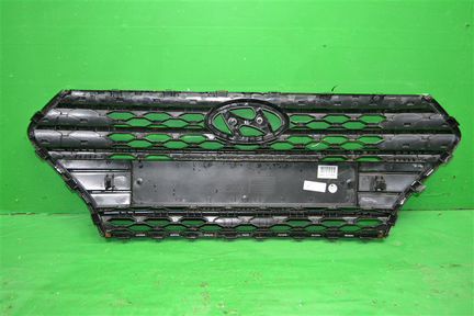 Решетка радиатора Hyundai Solaris 2 2017