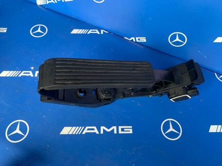 Педаль газа Mercedes-Benz Е550 W211 273 2008