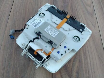 Плафон (светильник) Mercedes W204 X204 GLK разбор