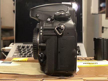 Nikon D800 с маленьким пробегом