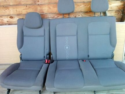 Второй ряд сидений Партнер Берлинго B9