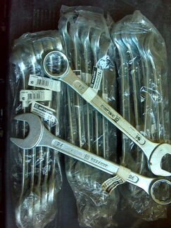 Ключи, отвертки, пассатижи и т. д