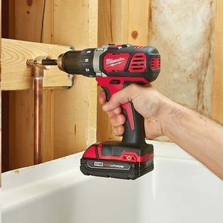 Новая акк. дрель-шуруповерт Milwaukee 2606-20