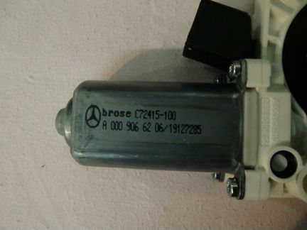 Двигатель стеклоподъемника Mercedes C 205 C 217