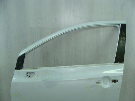 Дверь передняя левая Suzuki SX4