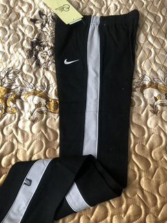 Легенсы спортивные Nike