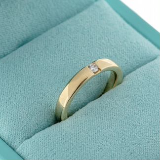 Damiani. Кольцо с бриллиантом