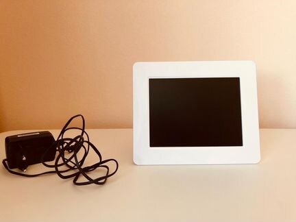 Фоторамка Transcend PF730W