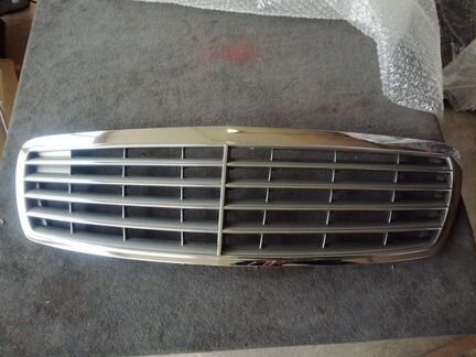 Решетка радиатора Мерседес w211