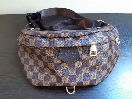 Сумка-бананка Louis Vuitton