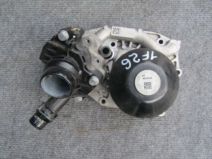 Помпа бмв B47D20A Х4 Ф26 11518591016