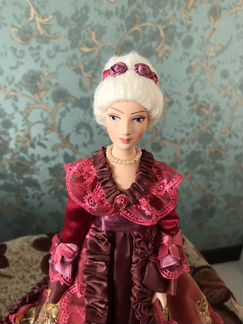 Кукла новая фарфоровая