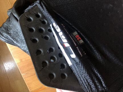 Мотокуртка кожаная Lime 38 размер