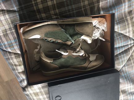 Кроссовки кожа