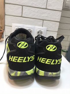 Heelys кроссовки с колесом