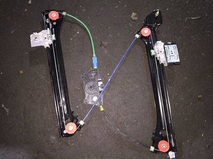 Передний правый стеклоподъемник на Ауди А5 8W
