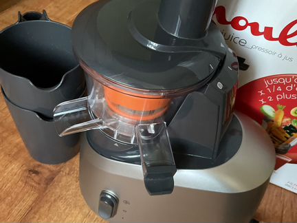 Соковыжималка шнековая Moulinex ZU255B10 Infiny ju