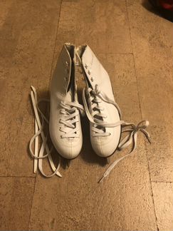 Коньки фигурные женские