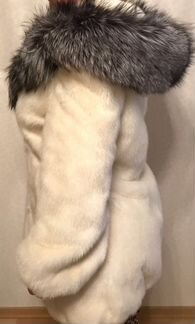 Шубка из светлой норки с чернобуркой