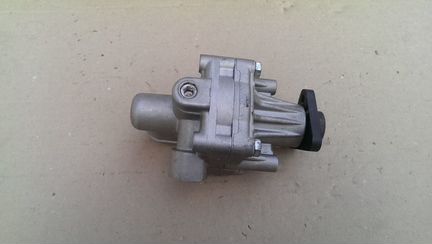 Насос гидроусилителя Ауди А4 А6 Пассат