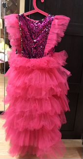 Нарядное платье для девочки 128-134