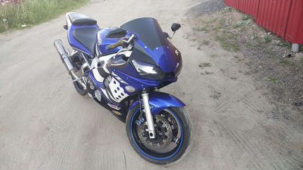 Продаю мотоцикл Yamaha r6 2002г.в
