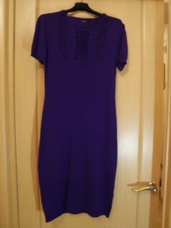 Фиолетовое трикотажное платье