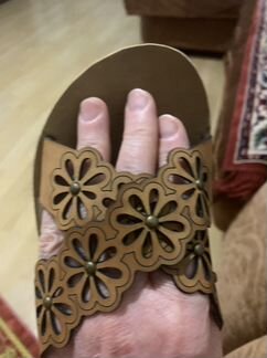 Шлепанцы женские