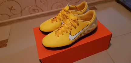 Сороконожки Nike 7,5 US