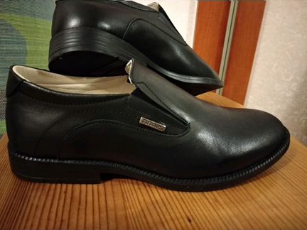 Новые ботинки д/мальч кожа на коже, 23см