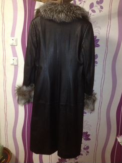 Кожаный женский плащ