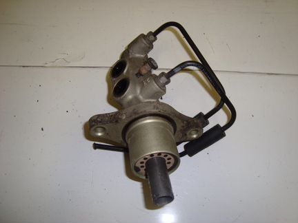 Главный тормозной цилиндр Ford Focus 2 hxda 2005